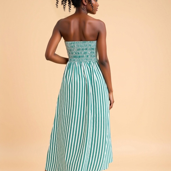 NWT Blu Pepper Strapless Green and White Stripe Smocked Midi Dress Size Medium - Picture 2 of 2